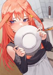 nakano itsuki from go-toubun no hanayome by fagi (kakikaki)