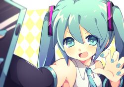 hatsune miku from vocaloid by ryuuga sazanami