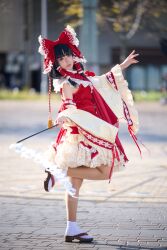 hakurei reimu from touhou