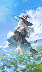 elaina (majo no tabitabi) from majo no tabitabi