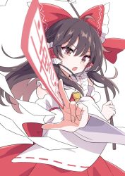 hakurei reimu from touhou