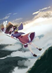 hakurei reimu from touhou
