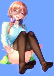 nakano miku from go-toubun no hanayome by shirouzu myuuta