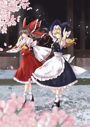 hakurei reimu from touhou
