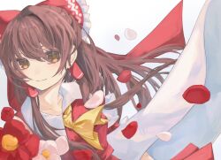 hakurei reimu from touhou