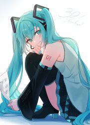 hatsune miku from vocaloid by mamo (fortune-mm)