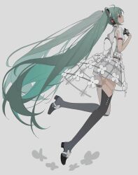 hatsune miku from vocaloid by yukihira makoto
