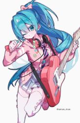 hatsune miku from vocaloid by rarirure rirure