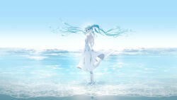 hatsune miku from vocaloid by kyuko2go