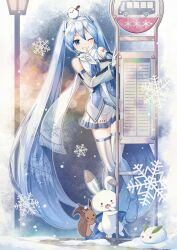hatsune miku from vocaloid