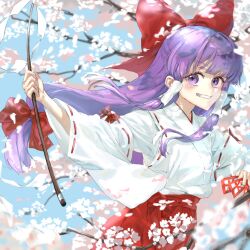 hakurei reimu from touhou