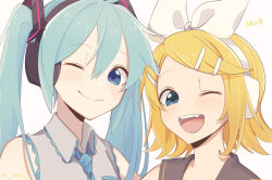 hatsune miku from vocaloid by m0ti