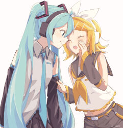 hatsune miku from vocaloid by m0ti