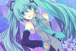 hatsune miku from vocaloid by saikachi (ogre tree)