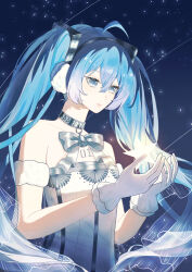 hatsune miku from miku symphony (vocaloid)