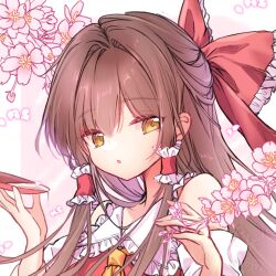 hakurei reimu from touhou by hysteria
