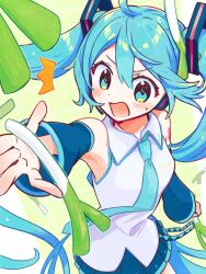 hatsune miku from vocaloid by aoiyui