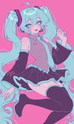 hatsune miku from vocaloid by sasucchi95
