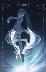 hatsune miku from miku symphony (vocaloid)