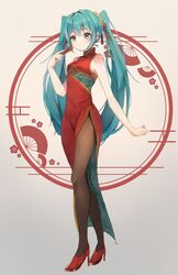 hatsune miku from vocaloid