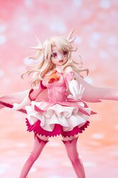 illyasviel von einzbern from fate/kaleid liner prisma illya