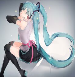 hatsune miku from vocaloid by lpip