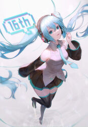 hatsune miku from vocaloid by y.i. (lave2217)