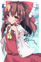 hakurei reimu from touhou by tangusuten