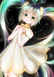 hatsune miku from miku symphony (vocaloid) by shimashiro itsuki