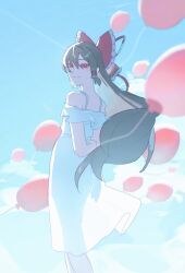 hakurei reimu from touhou