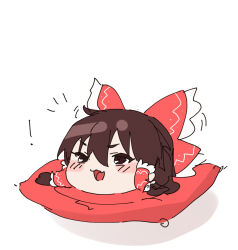 hakurei reimu from touhou