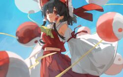 hakurei reimu from touhou