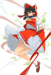 hakurei reimu from touhou