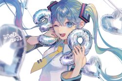 hatsune miku from vocaloid by iwonu