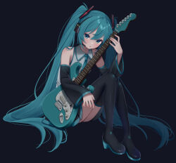 hatsune miku from vocaloid by paya (alunair)
