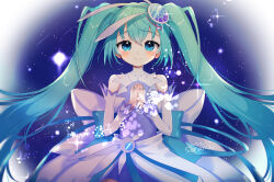 hatsune miku from spica (vocaloid)
