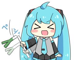 hatsune miku from vocaloid by nukotun