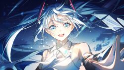 hatsune miku from vocaloid by yuzuha wasa