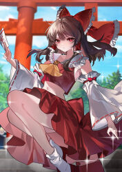 hakurei reimu from touhou
