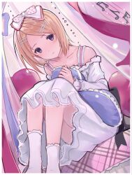 kagamine rin from vocaloid