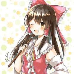 hakurei reimu from touhou