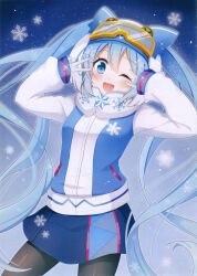 hatsune miku from vocaloid by snowmi