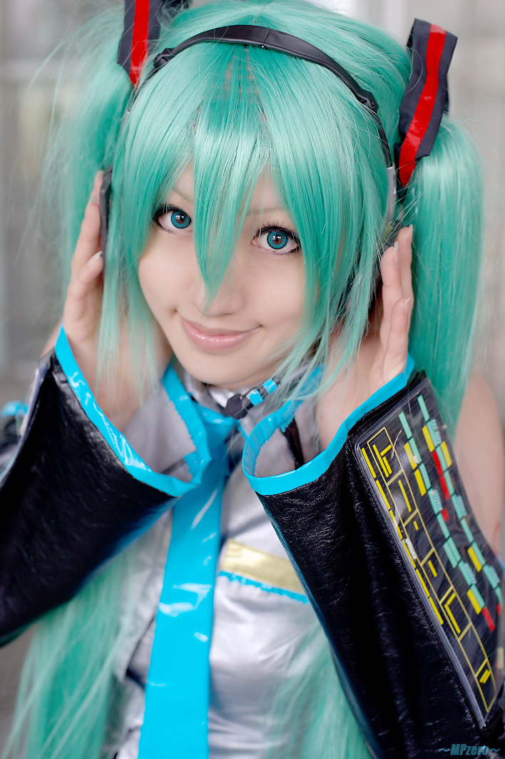 Cute Hatsune Miku Japanese Cosplayer 39