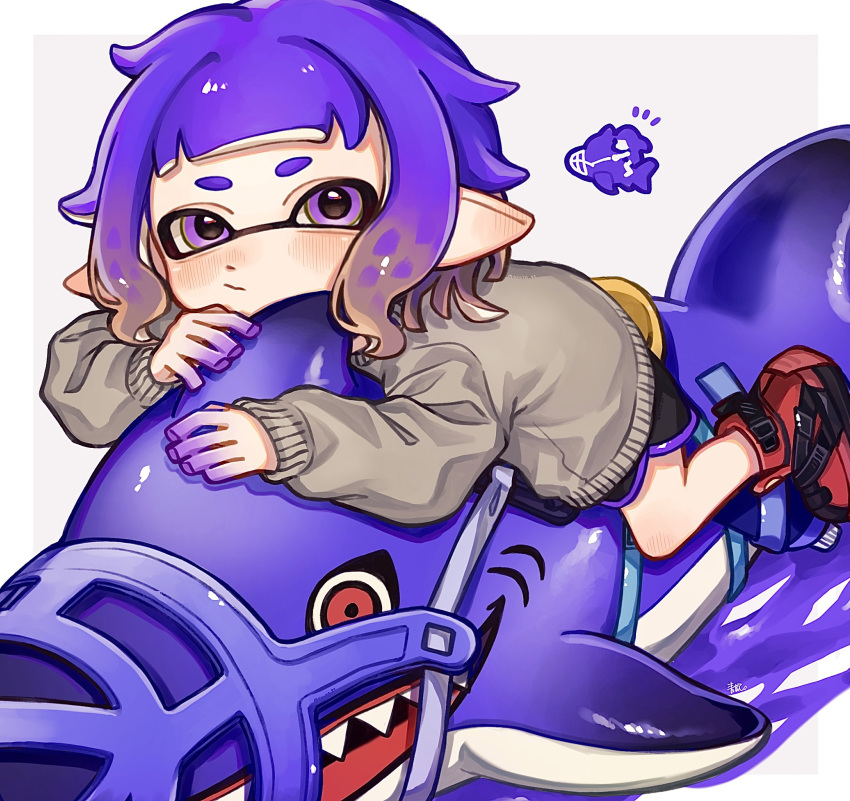 Splatoon Inflatable Shark Safebooru - 1girl :/ absurdres aoaza 83 black shorts blush border brown ...