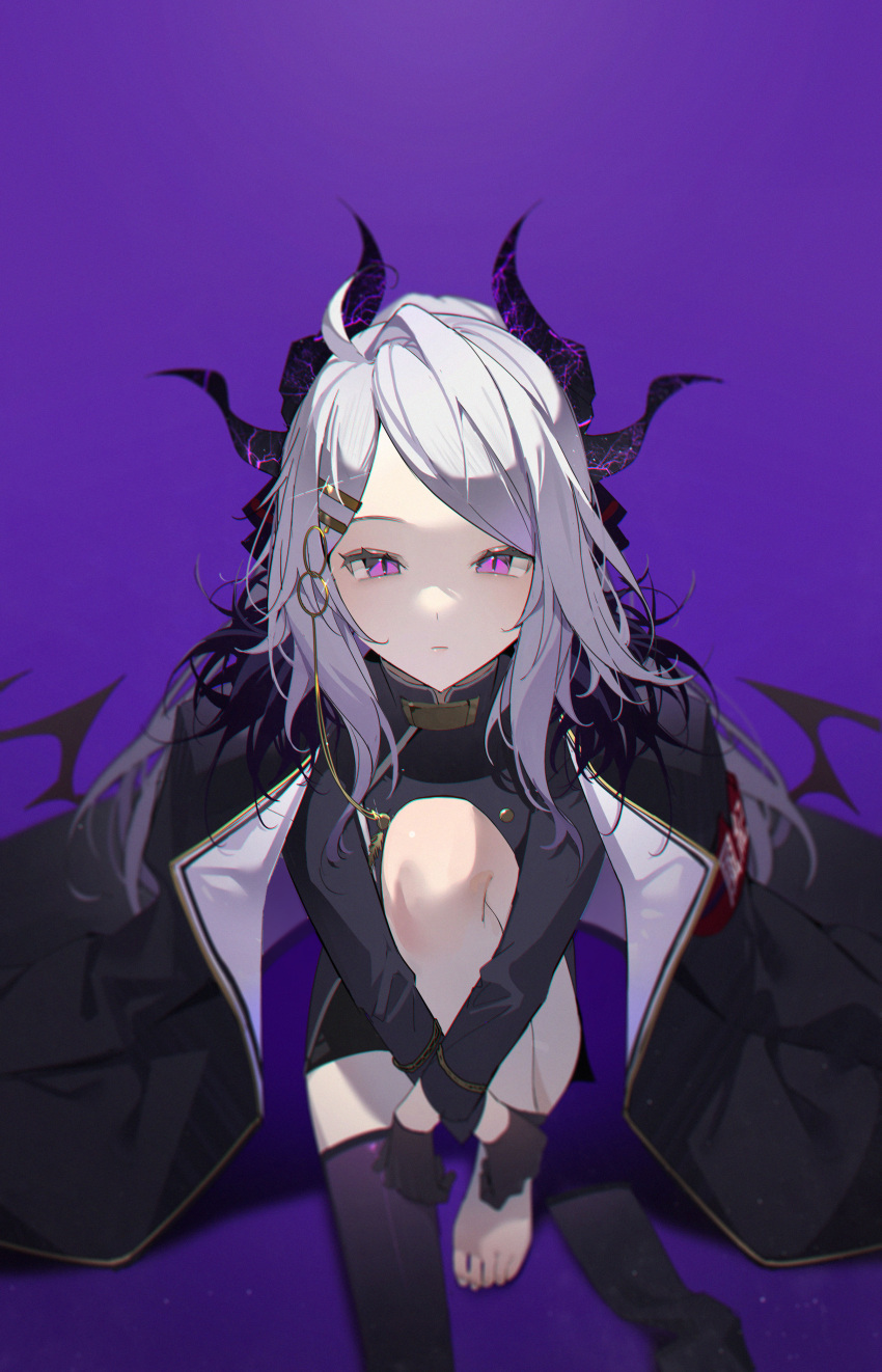 Safebooru - 1girl absurdres ahoge barefoot black coat black gloves ...