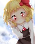  1girl blonde_hair blue_sky clouds ear_tug hair_ribbon highres leaning_forward lens_flare long_sleeves looking_at_viewer necktie red_eyes ribbon rumia short_hair skirt skirt_set sky smile solo touhou udongein 