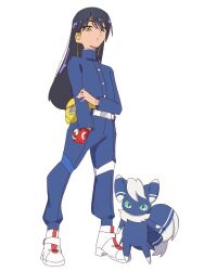  1girl black_hair bluearcadegames cosplay gloves gundam gundam_gquuuuuux highres holding holding_poke_ball jacket long_hair long_sleeves looking_at_viewer meowstic meowstic_(male) nyaan_(gundam_gquuuuuux) poke_ball poke_ball_(basic) pokemon_(creature) red_gloves shirt single_glove white_background yellow_eyes 