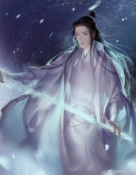  1boy black_hair chinese_clothes chinese_commentary cowboy_shot grey_eyes hair_bun hanfu highres holding holding_sword holding_weapon jian_(weapon) long_hair long_sleeves looking_at_object male_focus modao_zushi sash smile solo sword transparent_weapon watermark weapon weibo_watermark white_hanfu white_sash xiao_guan_(headdress) xiao_xingchen yueyuexiuxingzhong 