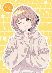  1girl absurdres blush brown_eyes brown_hair closed_mouth commentary_request grid_background hand_on_own_chin head_tilt highres holding holding_pen hood hood_down hoodie idolmaster idolmaster_shiny_colors idolmaster_shiny_colors_song_for_prism ikuta_haruki image_in_speech_bubble light_bulb long_sleeves looking_to_the_side one_eye_closed outline partial_commentary pen short_hair smile solo star_(symbol) star_symbol_background tonguewasabi upper_body white_hoodie white_outline yellow_background 