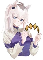  1girl absurdres ahoge animal_ears blue_eyes blue_jacket blush closed_mouth commentary cropped_torso ear_ornament grey_hair ha_(hura76752775) hair_ornament hairband highres holding holding_hair_ornament horse_ears horse_girl jacket kasamatsu_tracen_training_uniform long_hair long_sleeves looking_at_viewer multicolored_hair oguri_cap_(umamusume) ponytail simple_background smile solo track_jacket umamusume umamusume:_cinderella_gray unworn_hairband upper_body white_background 